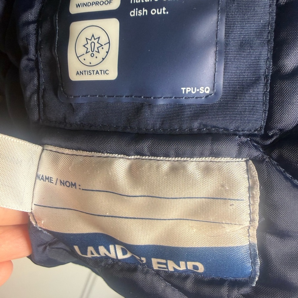 Land”s End Kids Squall Waterproof Insulated Winter Jacket, XL Navy - Picture 8 of 10
